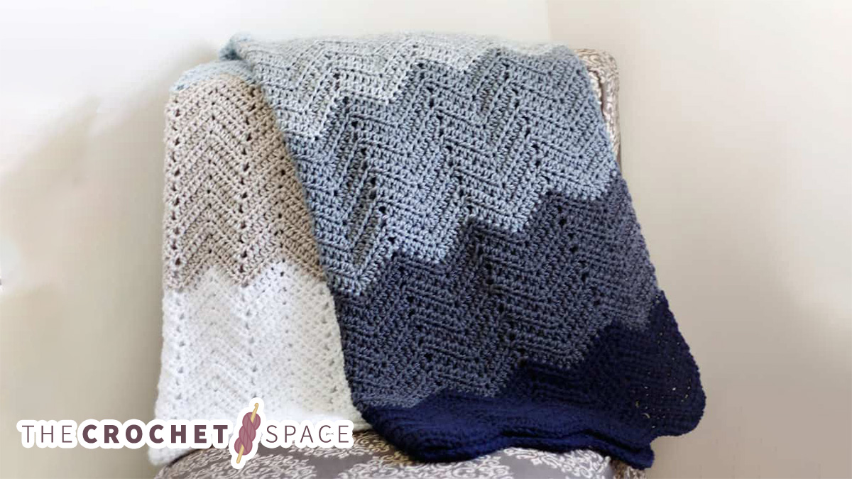 crochet ombre ripple blanket || editor