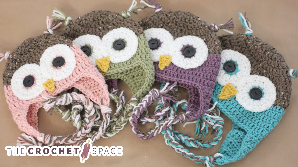 crochet owl hat with flaps || https://thecrochetspace.com