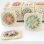 Crochet Primavera Granny Square. Folded blanket and 3 individual squares || thecrochetspace.com