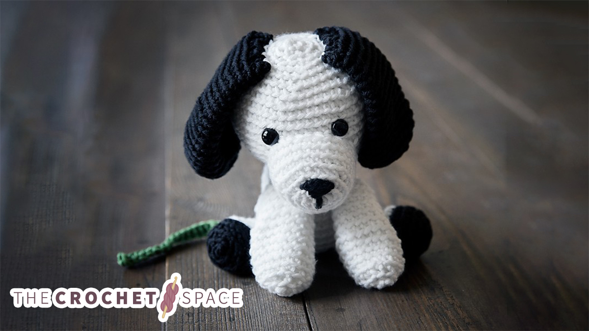 Crochet Puppy For Loving Little Kids || thecrochetspace.com