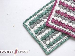 Crochet Raspberry Ripple Square || thecrochetspace.com