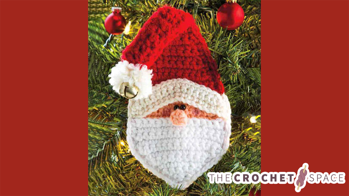 Crochet Santa Card Holder || thecrochetspace.com