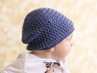 Crochet Slouchy Baby Beanie || thecrochetspace.com