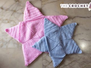 Crochet Star Baby Wrap || thecrochetspace.com