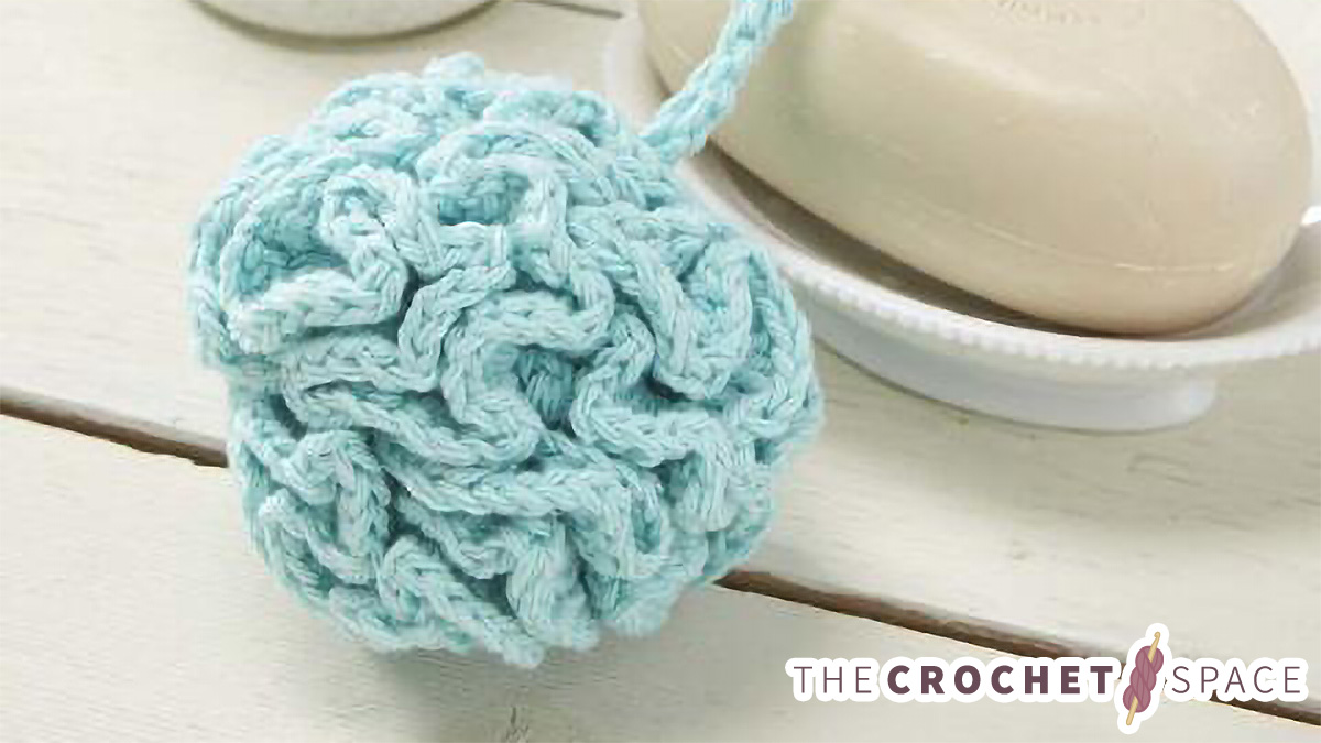 Crochet Sudsy Bath Pouf || thecrochetspace.com