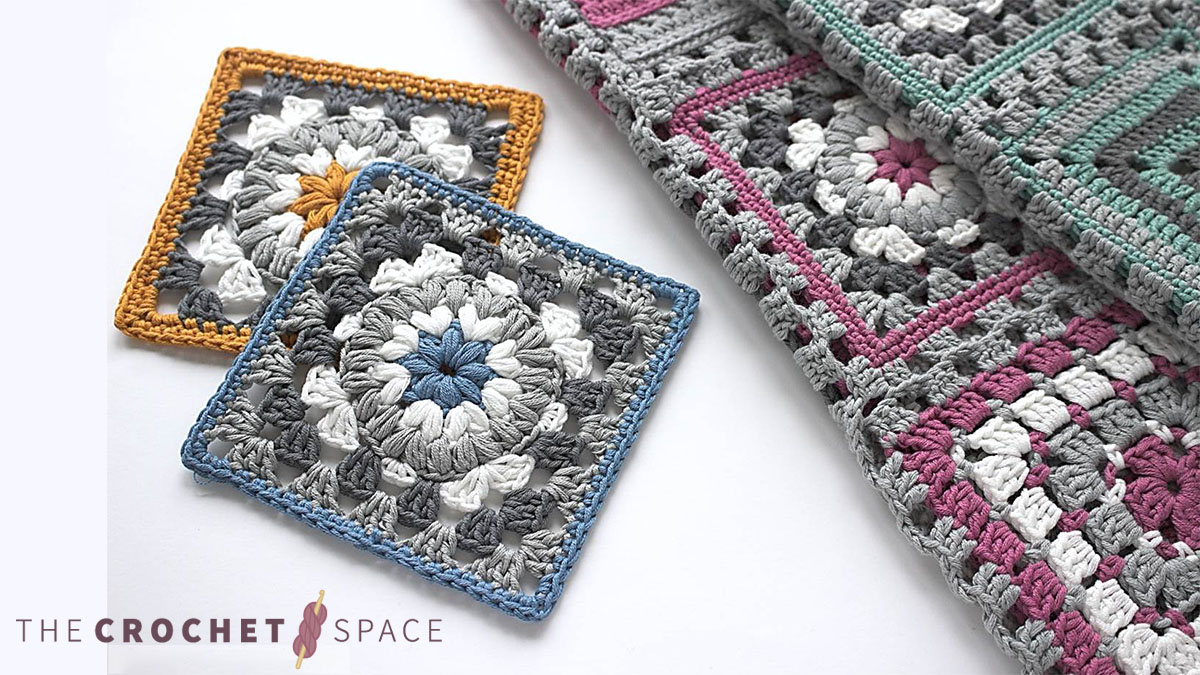 Crochet Triple Puff Granny Square || thecrochetspace.com