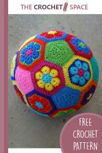 crocheted african flower soccer ball || editor