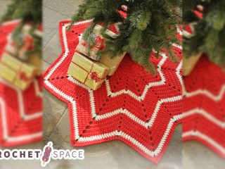 Crocheted Christmas Tree Skirt || thecrochetspace.com