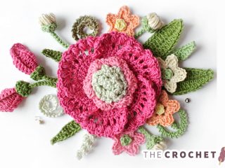 Crocheted Flower Bouquet [FREE Crochet Pattern] || thecrochetspace.com