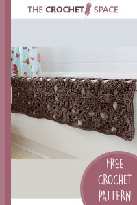 crocheted granny bath mat || editor