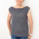 Crocheted Granny Square Top. Crafted in grey. No sleeves || thecrochetspace.com