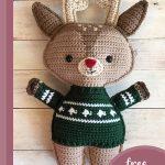 Crocheted Holiday Deer Buddy || thecrochetspace.com