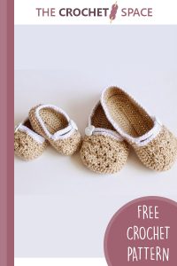 crocheted matching slippers for mum and daughter || editor