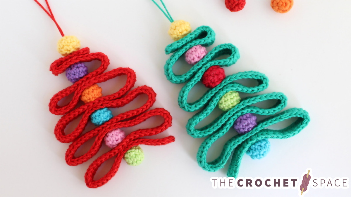 Crocheted Ribbon Christmas Trees || thecrochetspace.com