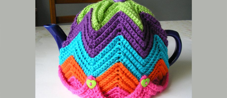 Crocheted Ripple Tea Cozy  [FREE Crochet Pattern]