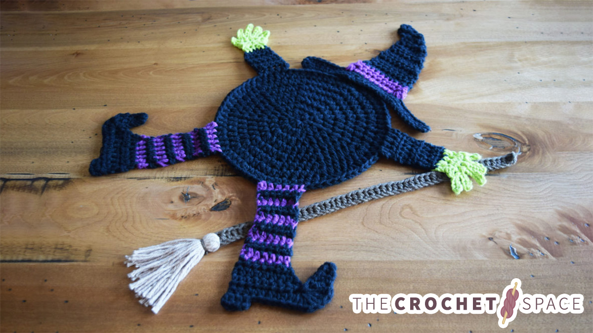 Crocheted Witch Table Coaster || thecrochetspace.com