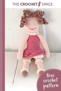 cuddlesome crocheted dolls || editor