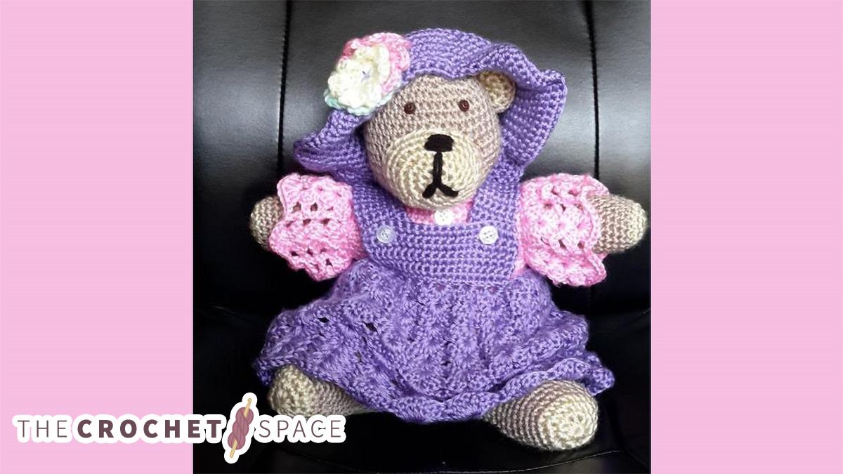 cute crocheted teddy bear || editor