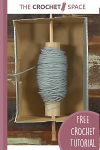 [video] diy yarn ball winder for crocheters || editor
