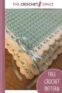 dainty crocheted textured baby blanket || editor