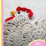 Delightful Crochet Chicken Potholder. Close up of chicken head || thecrochetspace.com