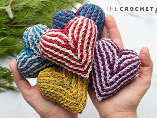 Easy Brioche Crochet Heart || thecrochetspace.com