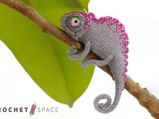 Easy Crochet Charlie Chameleon || thecrochetspace.com