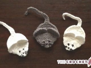 Easy Crochet Mouse Applique || thecrchetspace.com