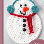 Easy Crochet Snowman Decoration || thecrochetspace.com