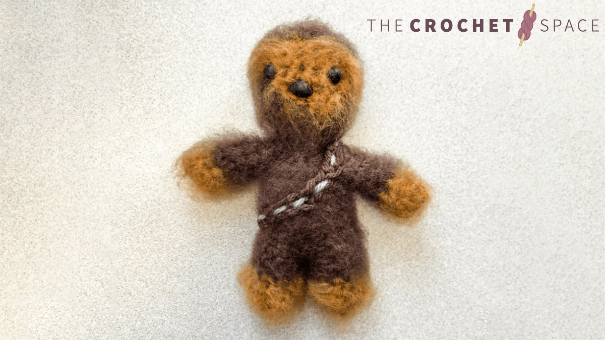 Easy Mini Crochet Chewbacca || thecrochetspace.com