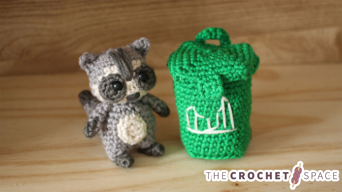 Easy Mini Crochet Raccoon || thecrochetspace.com