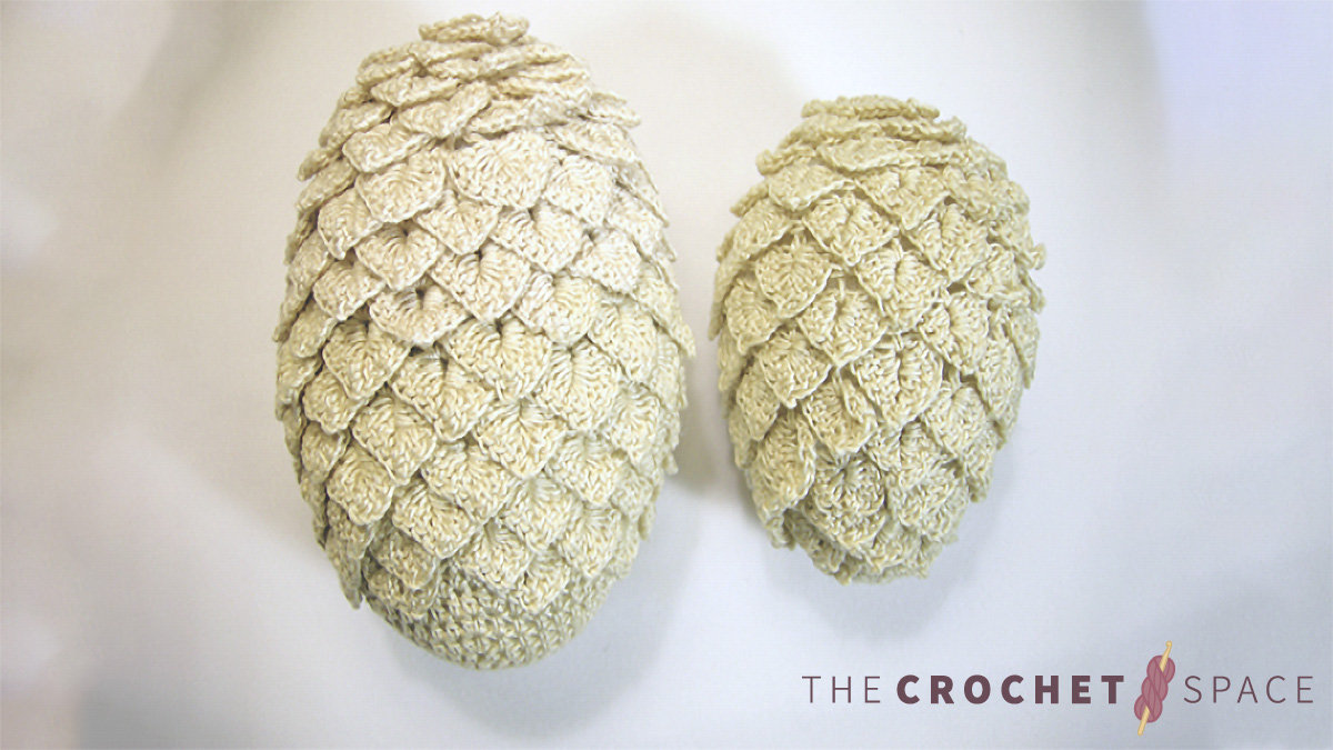 Ethereal Crocheted Dragon Eggs || thecrochetspace.com
