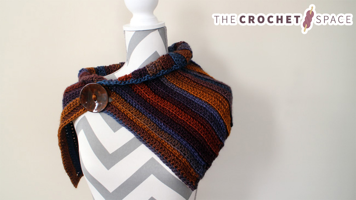 Falling Leaves Crochet Cowl || The Crochet Space