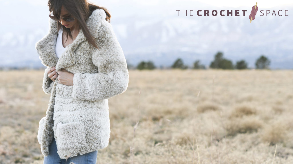 Faux Fur Crochet Jacket || thecrochetspace.com
