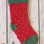 Festive Lives Crochet Stocking. Crafted in red and green || thecrochetspace.com