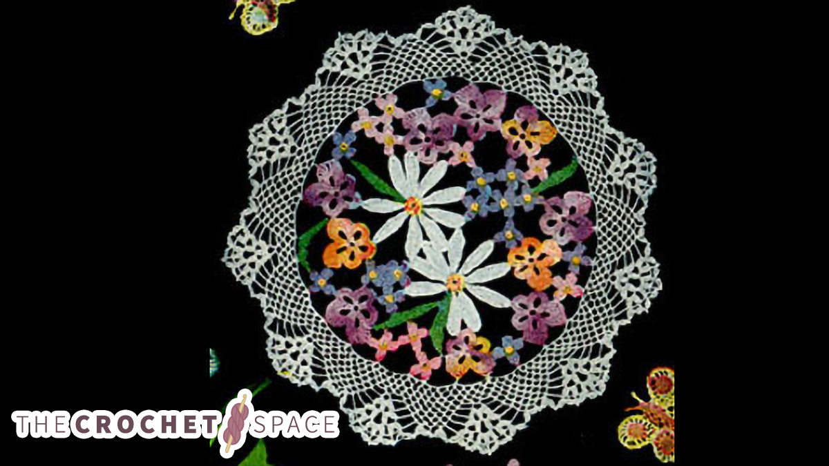 Flora Crochet Bouquet Doily || thecrochetspace.com