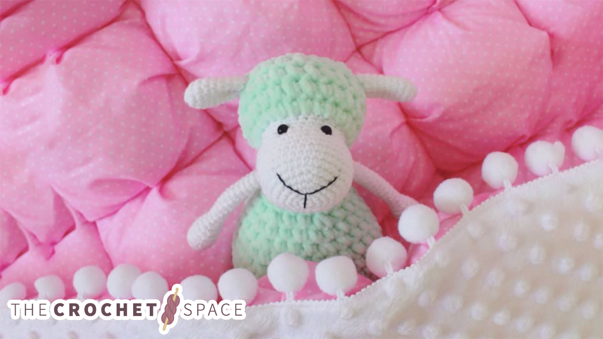 Fun Plush Crocheted Sheep Toy || thecrochetspace.com