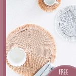 Fun Retro Crochet Coasters . Different sizes of mats || thecrochetspace.com