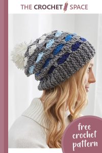 fun striping shells crocheted hat || editor