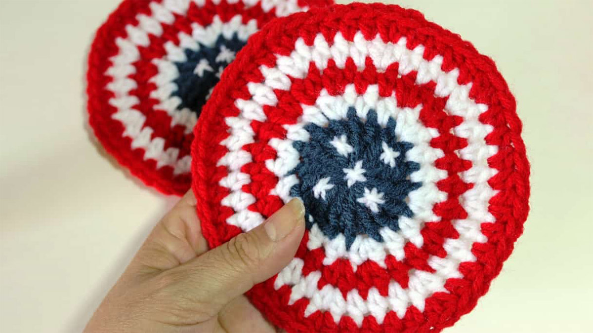 Fun USA Crochet Coasters || thecrochetspace.com