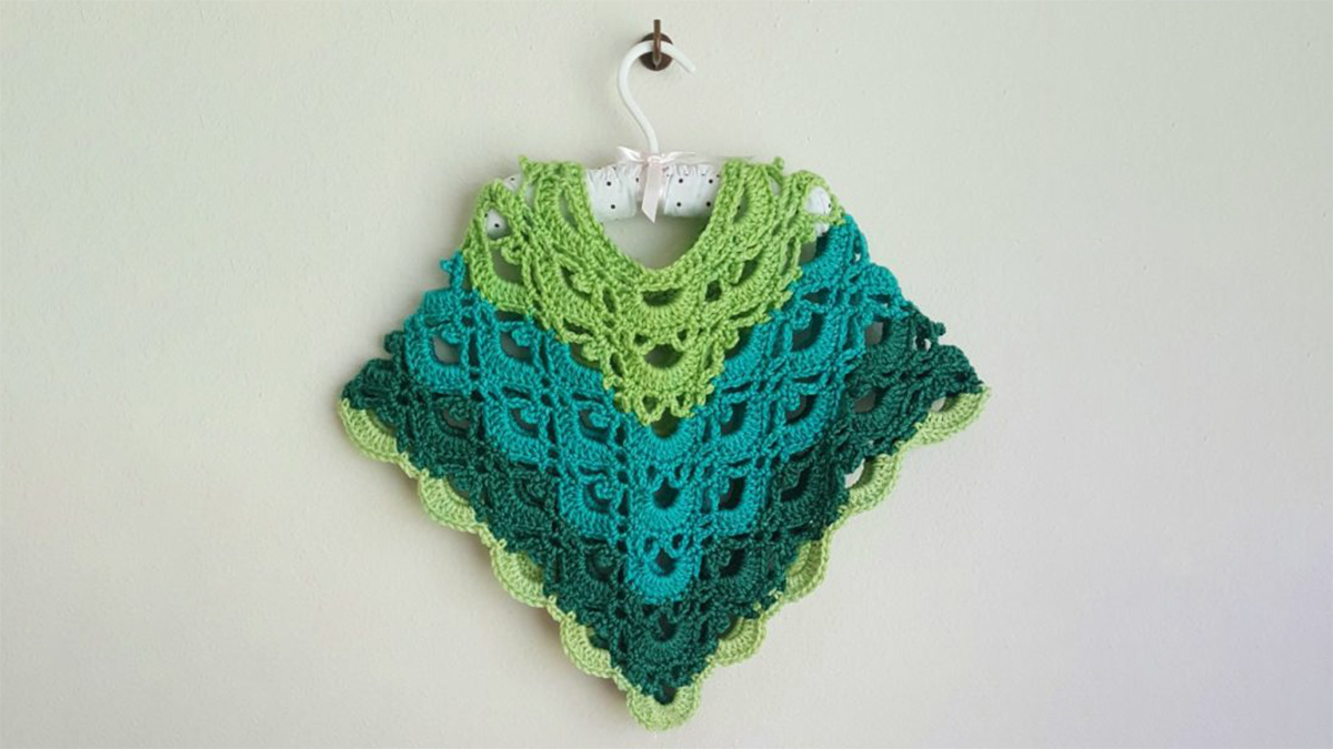 gemstone lace crochet poncho || editor