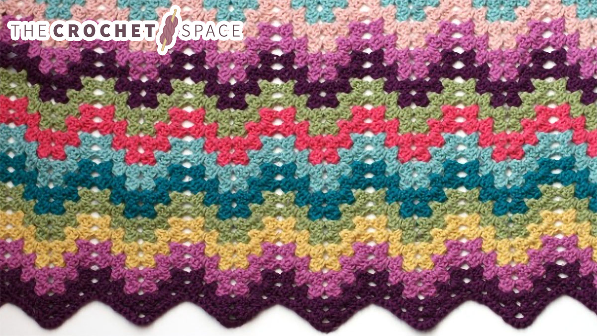 granny crocheted ripple blanket || editor