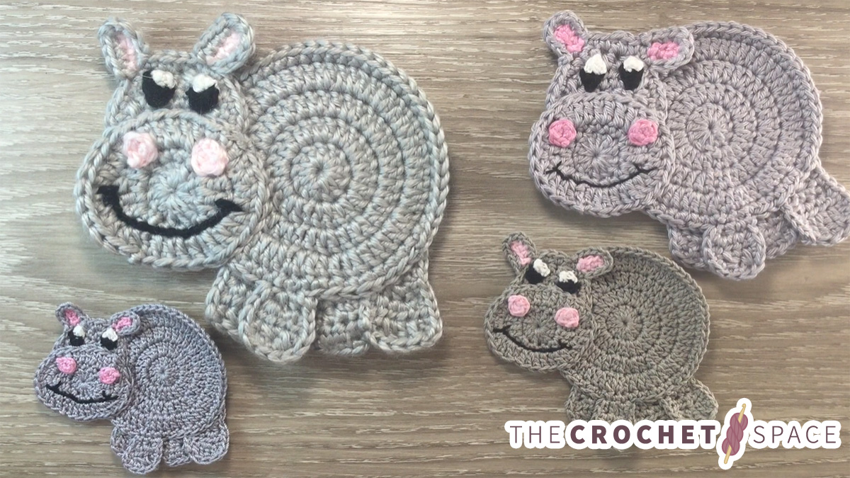 Happy Hippo Crochet Applique || thecrochetspace.com