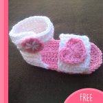 Heart Crocheted Baby Sandals. 1x white sandal with pink soles || thecrochetspace.com