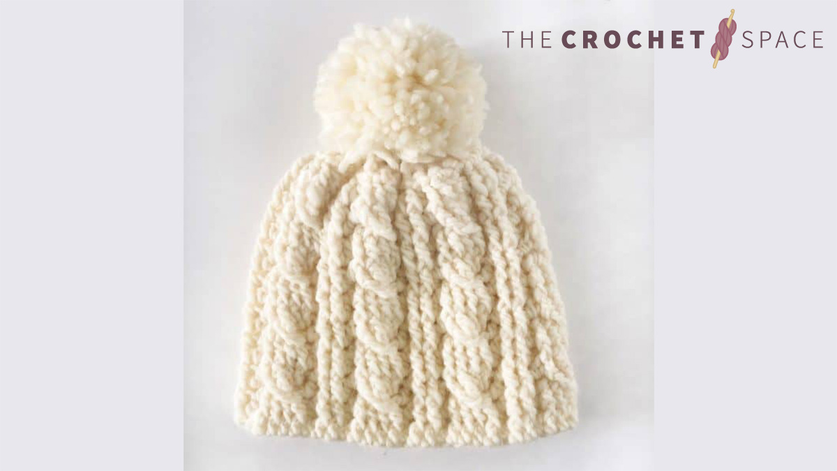 Heavy Crochet Cable Hat || thecrochetspace.com