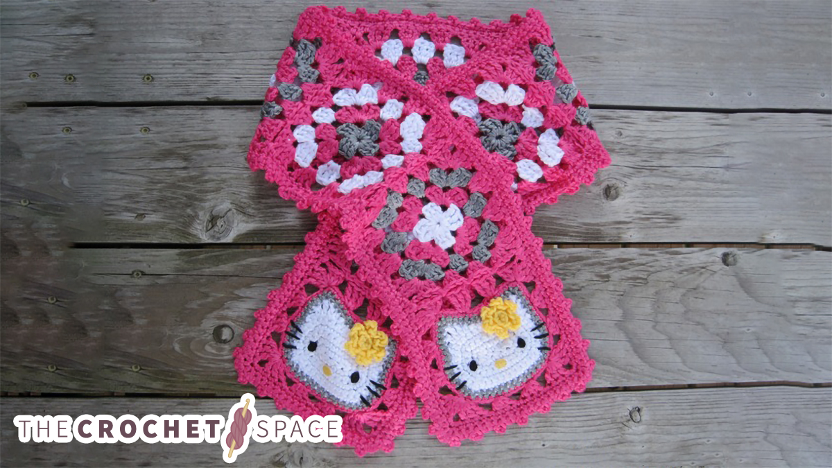 hello kitty crocheted scarf || editor