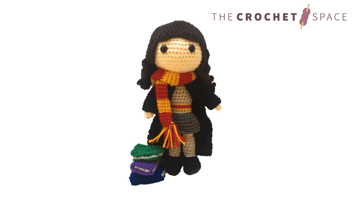 Hogwarts Crochet Hermione Granger || thecrochetspace.com