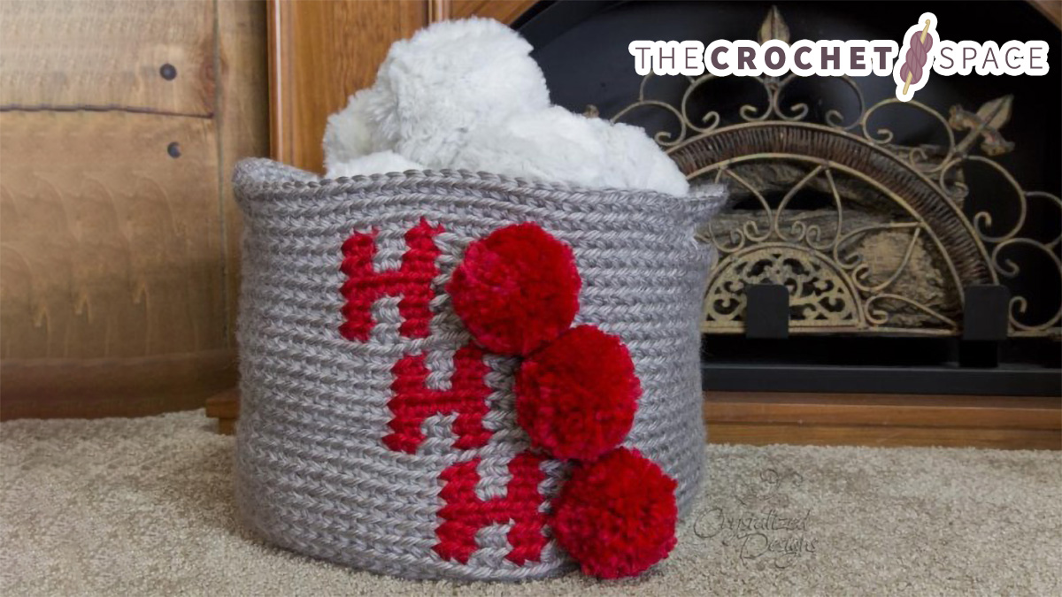Holiday Ho Crochet Basket || thecrochetspace.com