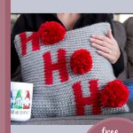 Holiday Ho Crochet Pillow || thecrochetspace.com