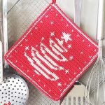 Holiday Tree Crochet Potholder. Crafted in red with white Christmas Tree in center || thecrochetspace.com